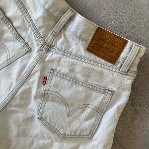 Levi light blue denim shorts (high waisted)